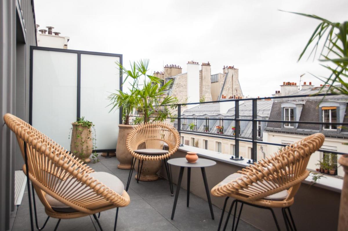 Balcon ou terrasse dans l'établissement Bloom House Hôtel & SPA