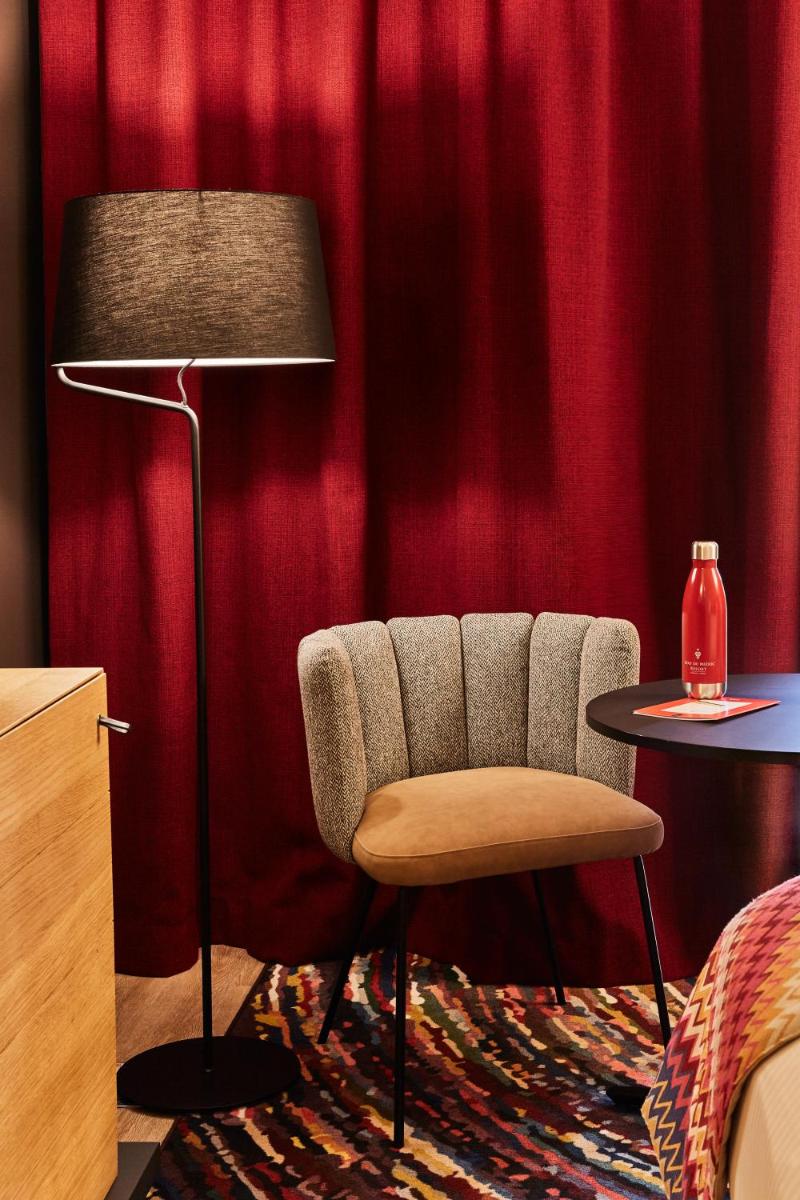 Coin salon dans l'établissement Cabot Hotel Bordeaux - MGallery Collection