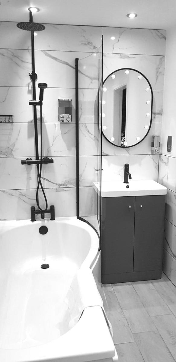 Burton Stone Inn - Housity