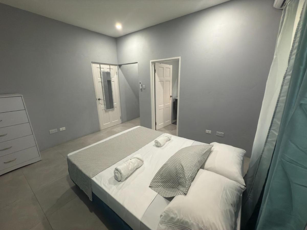 Hilltop Condos - Housity