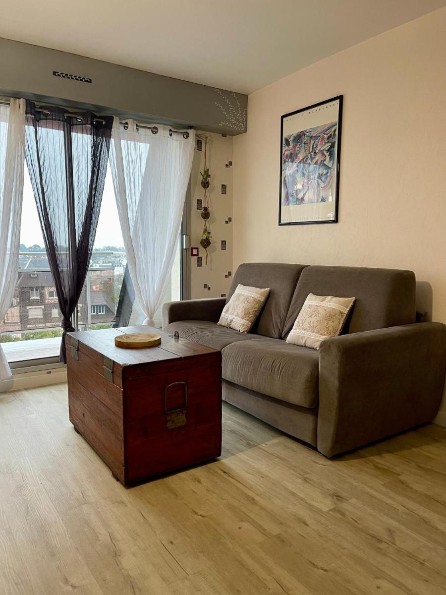 Nouveau KERGAYAM studio avec vue panoramique sur mer - Housity