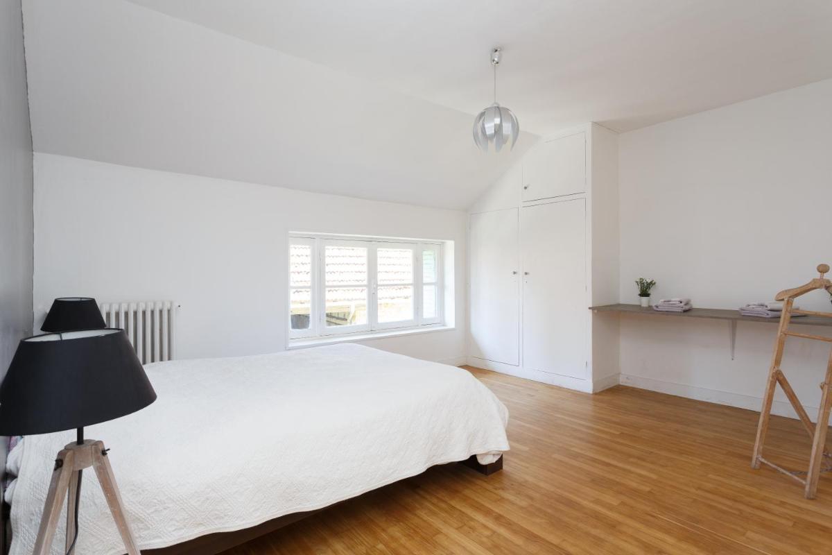 LE GARDEN LODGE - RANDO ESCALADE - Séminaires - Séjour en Famille - Jardin - Parking - Wifi ! OFFRE SPECIALE - Housity