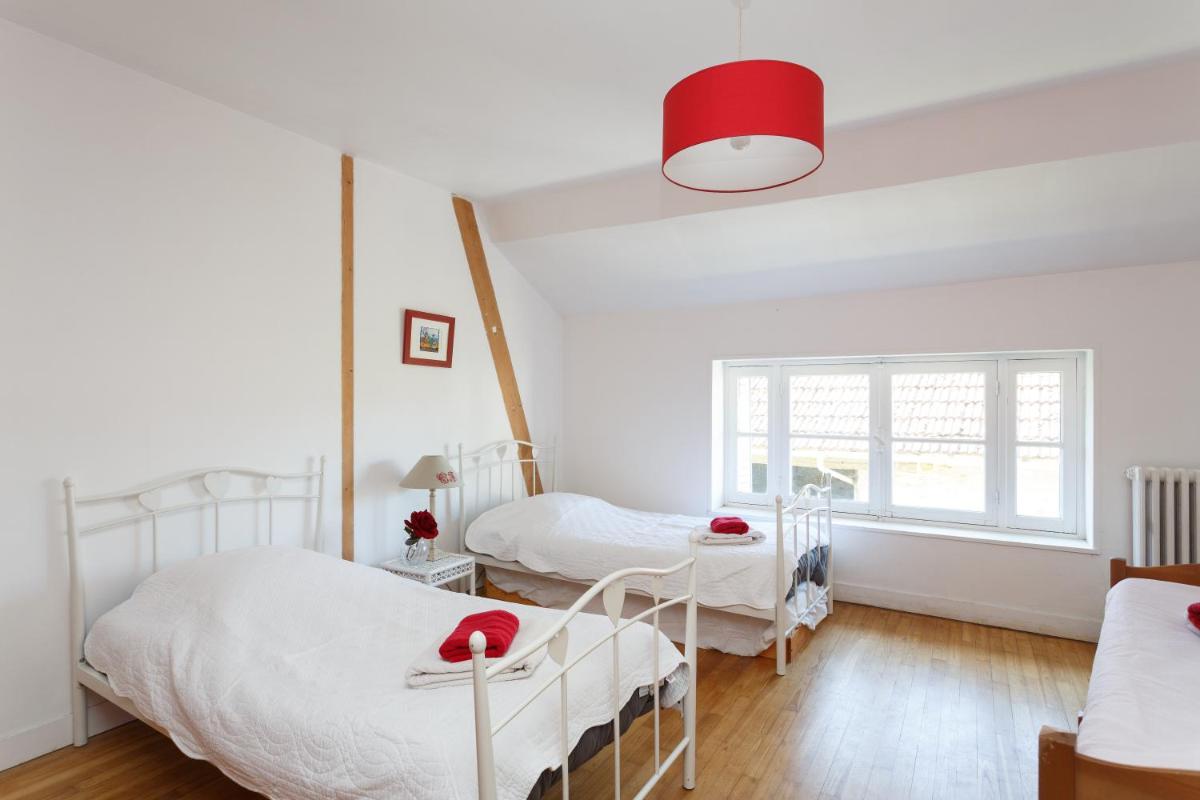 LE GARDEN LODGE - RANDO ESCALADE - Séminaires - Séjour en Famille - Jardin - Parking - Wifi ! OFFRE SPECIALE - Housity