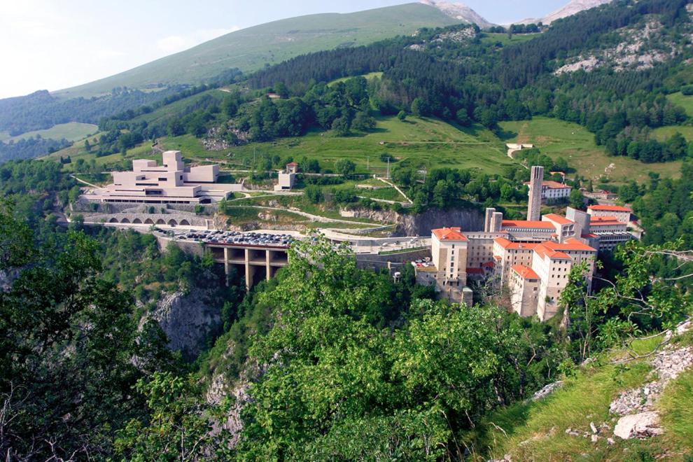 CASA RURAL AINGERU NATURALEZA Y MONTAÑA - Housity