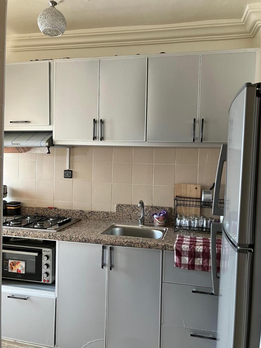 Typical Moroccan apartment & Wifi - Housity