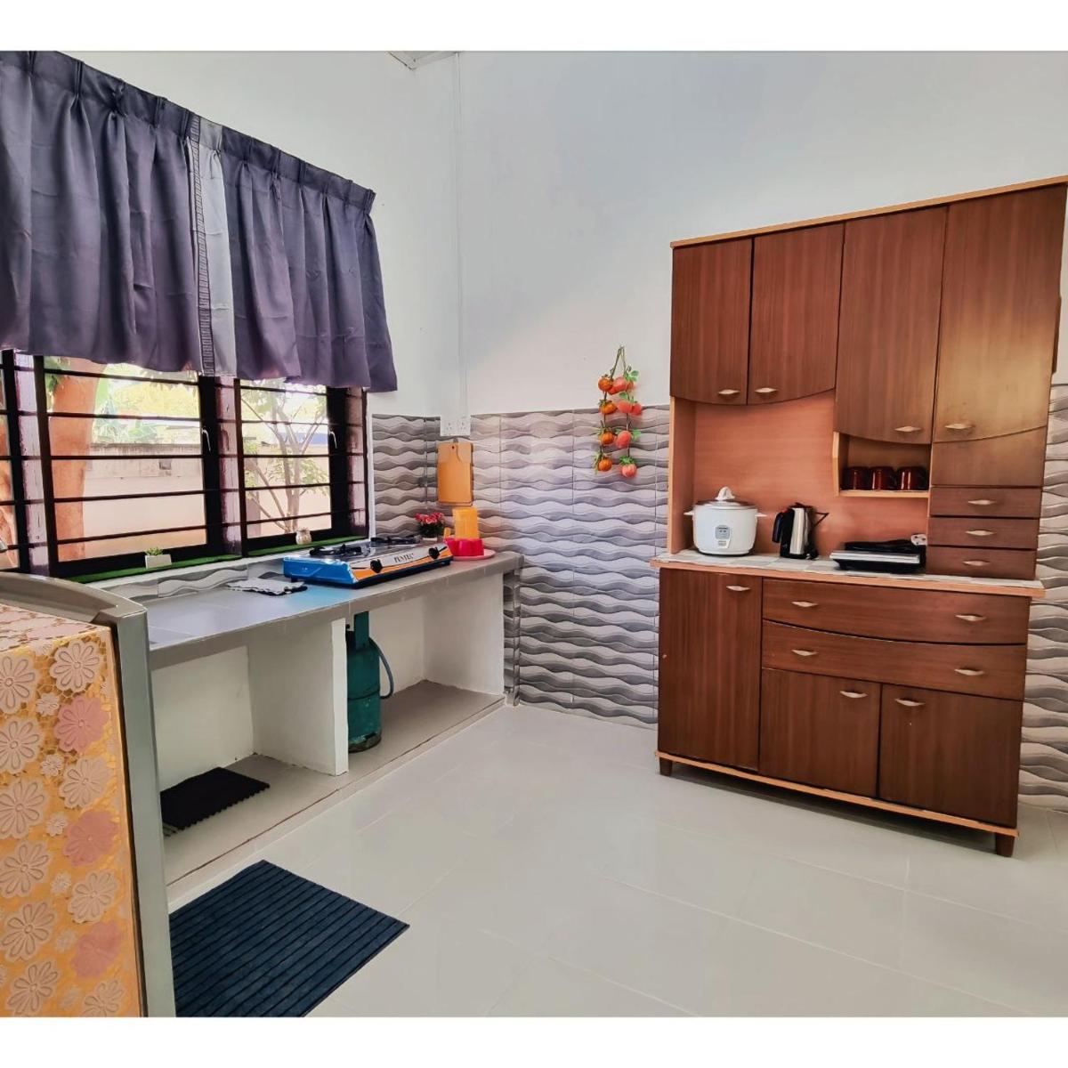 HomeStay with Serene Surrounding - Housity