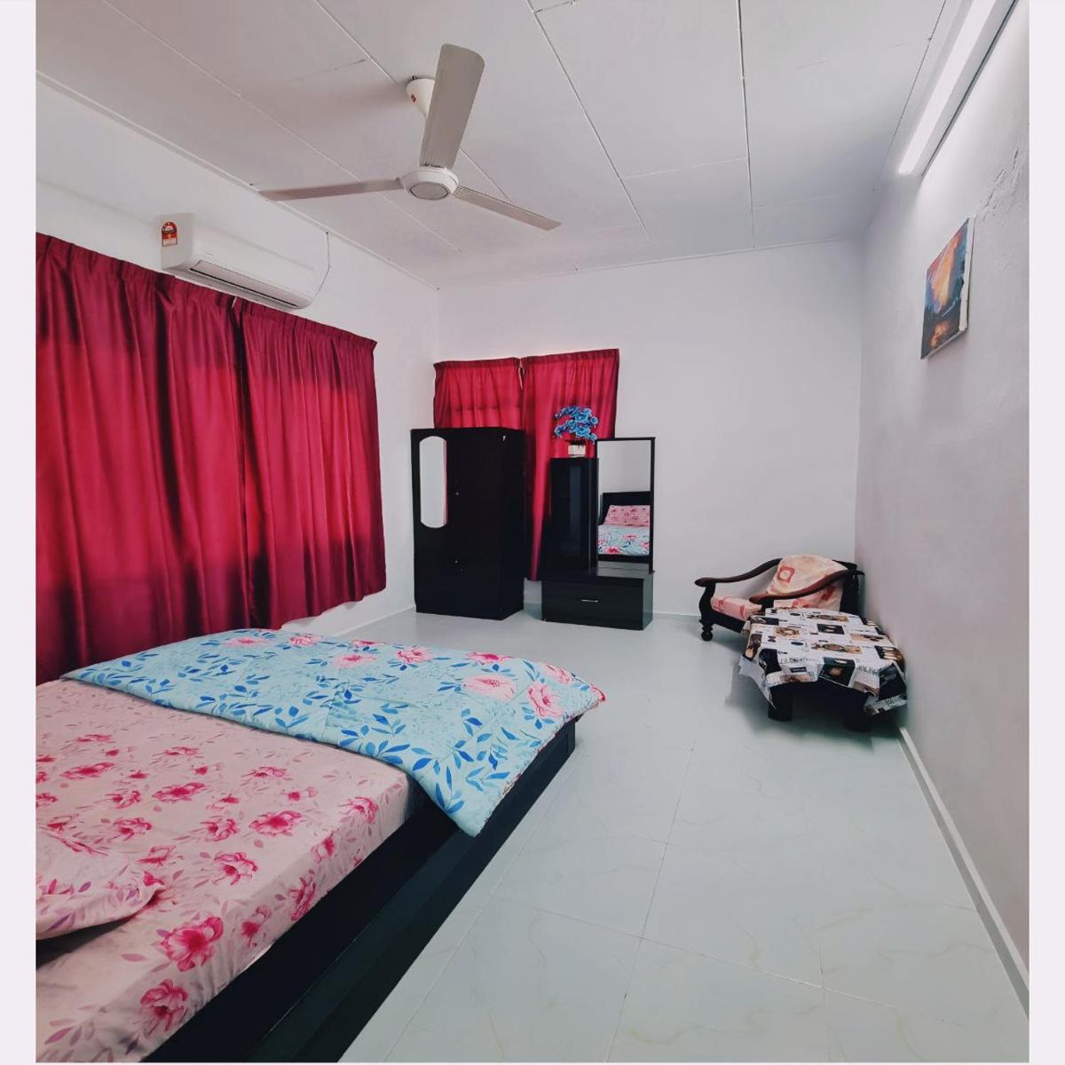 HomeStay with Serene Surrounding - Housity