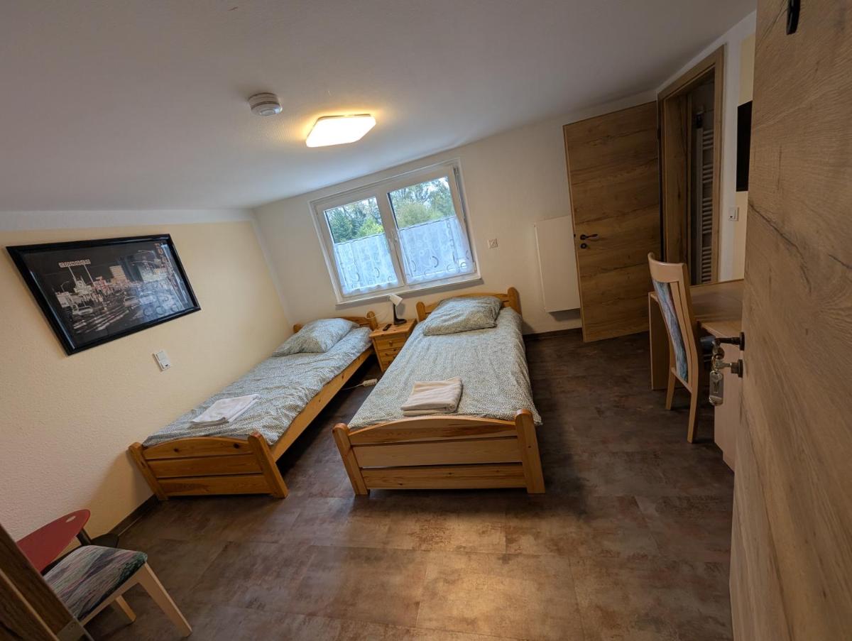 Pension Neue Linde - Housity