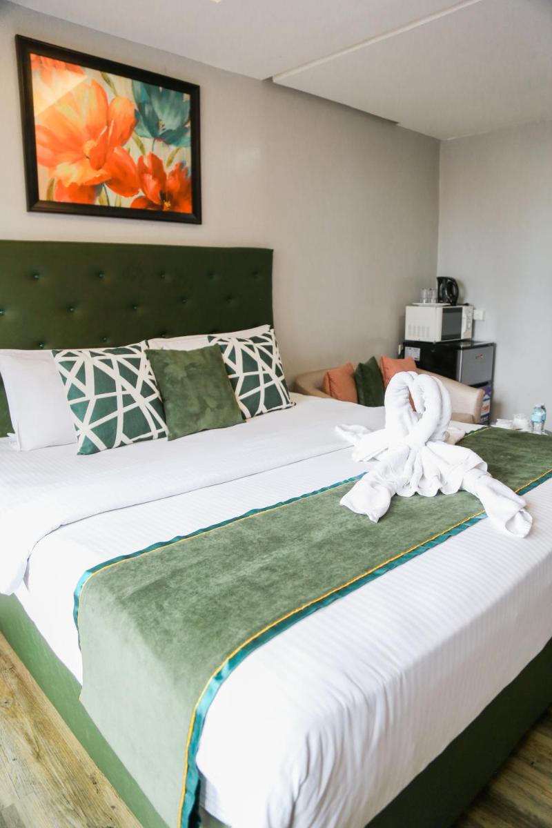 Pacific Bay Grand Suites - Hizvo