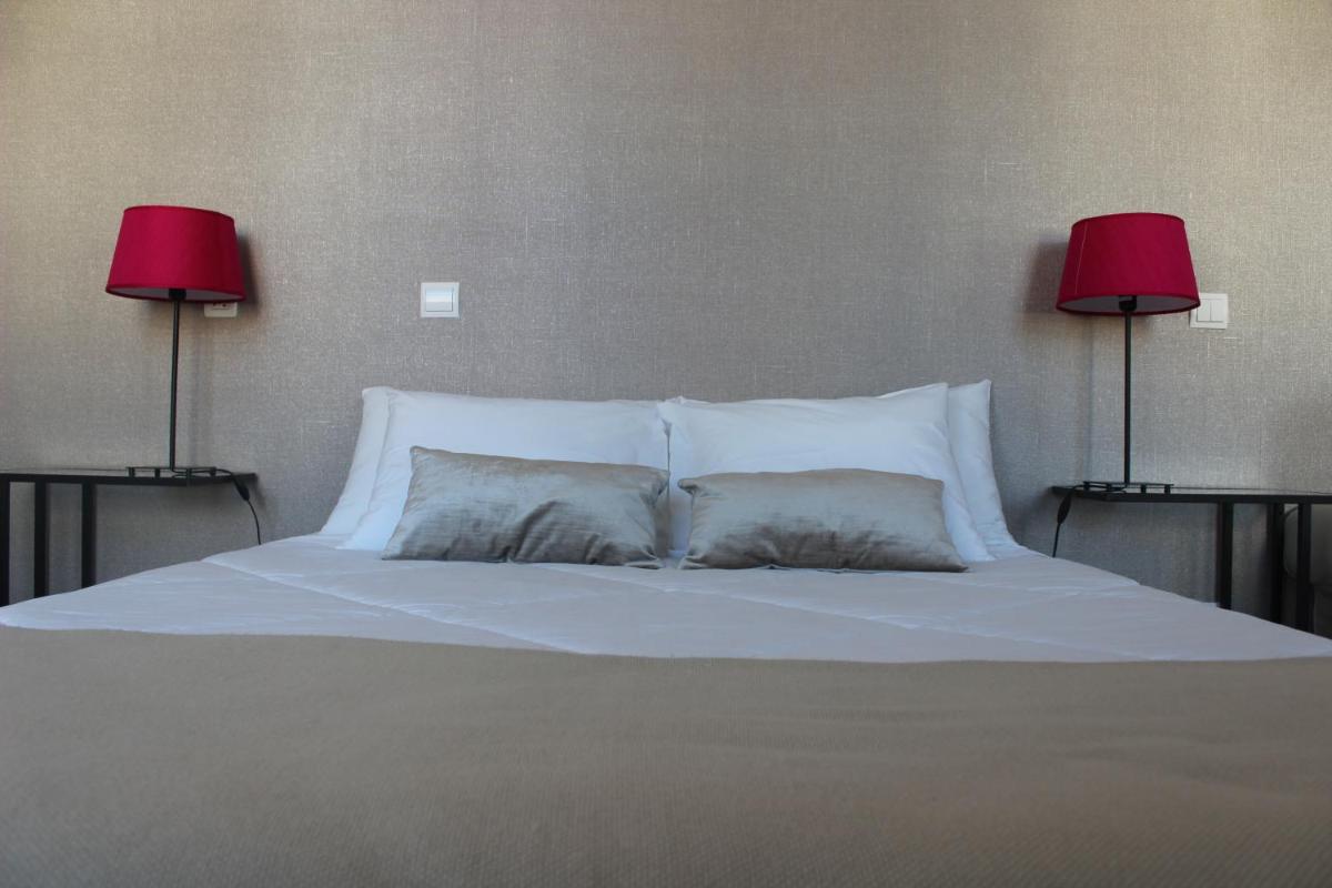 Domus 26 Guesthouse - B&amp;B - Housity