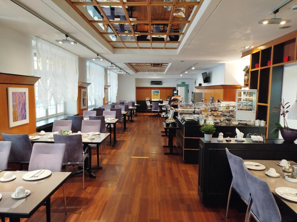Hotel Schwert - Housity