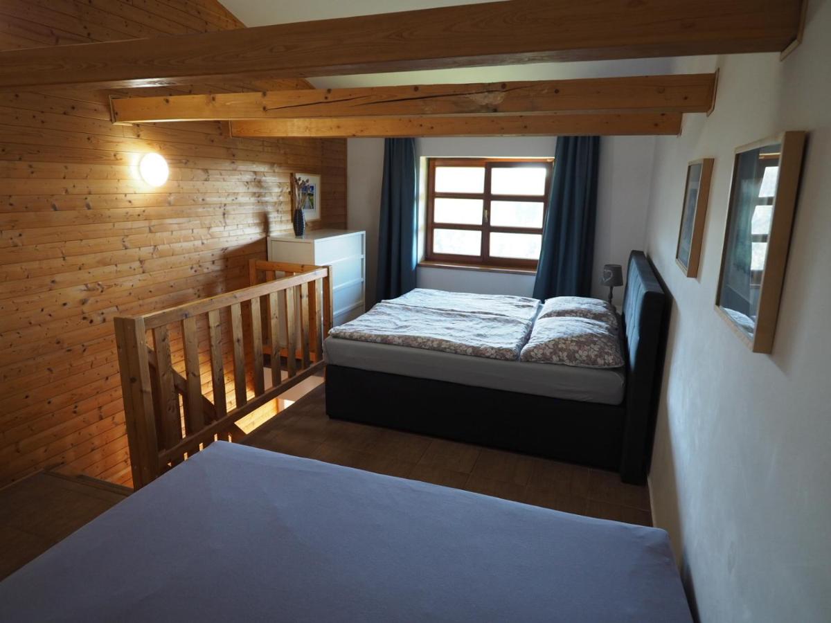 Cihlářka 303 - Housity
