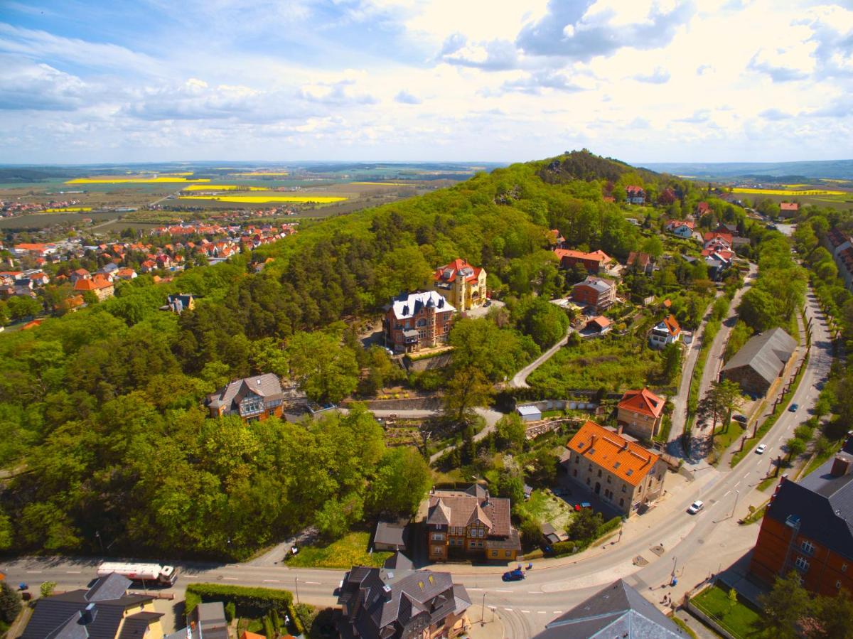 Hotel Villa Viktoria Luise - Housity