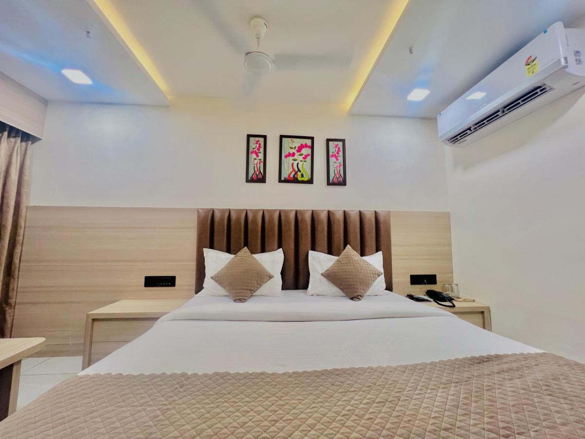 Hotel Shaligram Inn - Housity