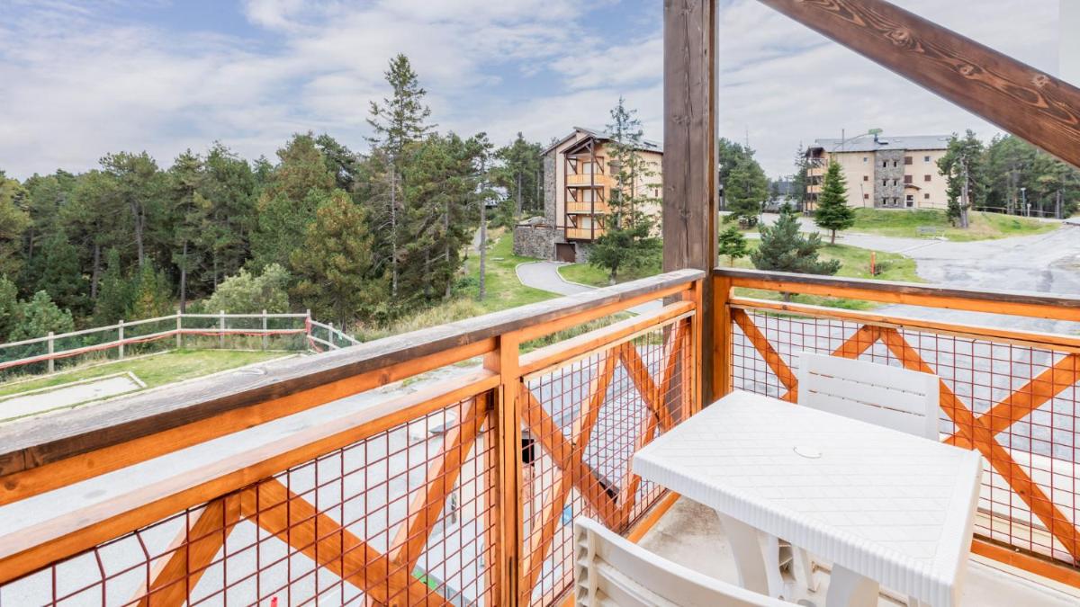 Balcon ou terrasse dans l'établissement Vacancéole - Appart'Vacances Pyrénées 2000