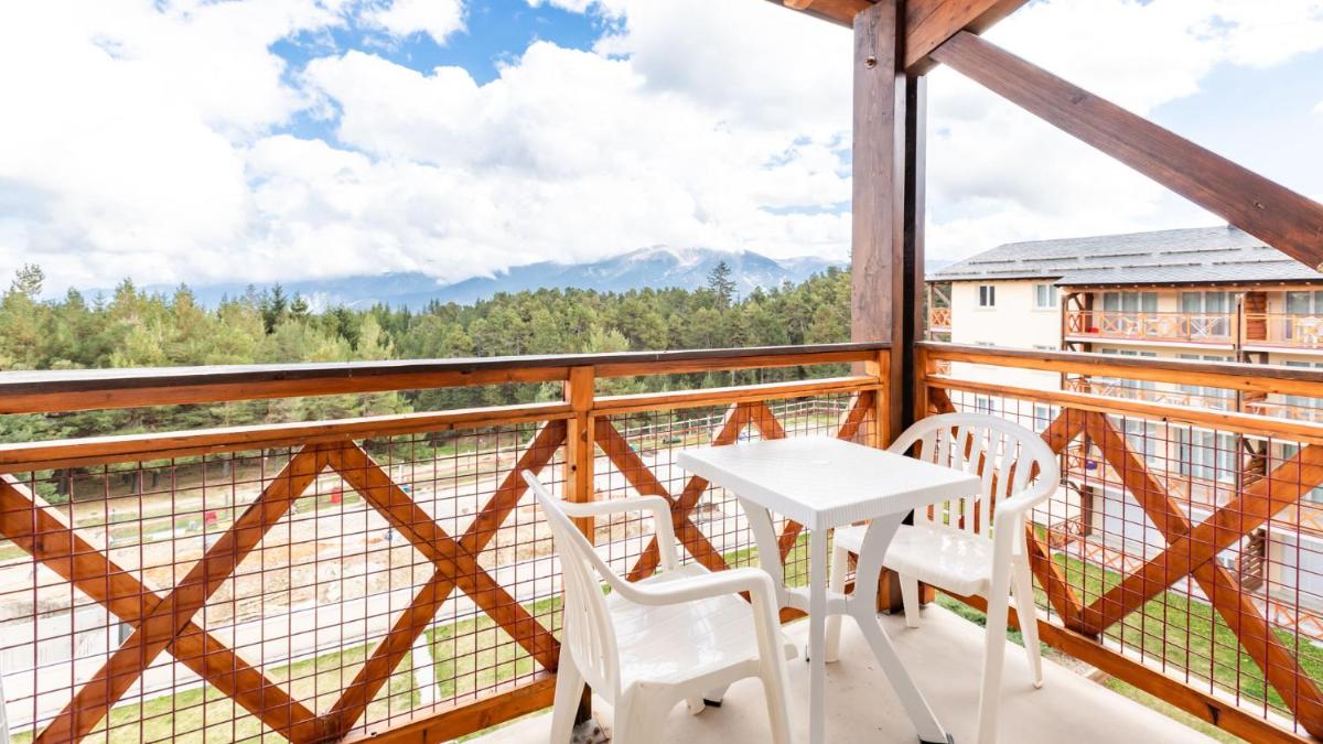 Vue générale sur la montagne ou vue sur la montagne depuis l'appart'hôtel