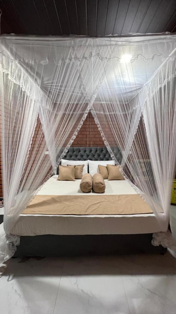 adam's apple homestay - Hizvo