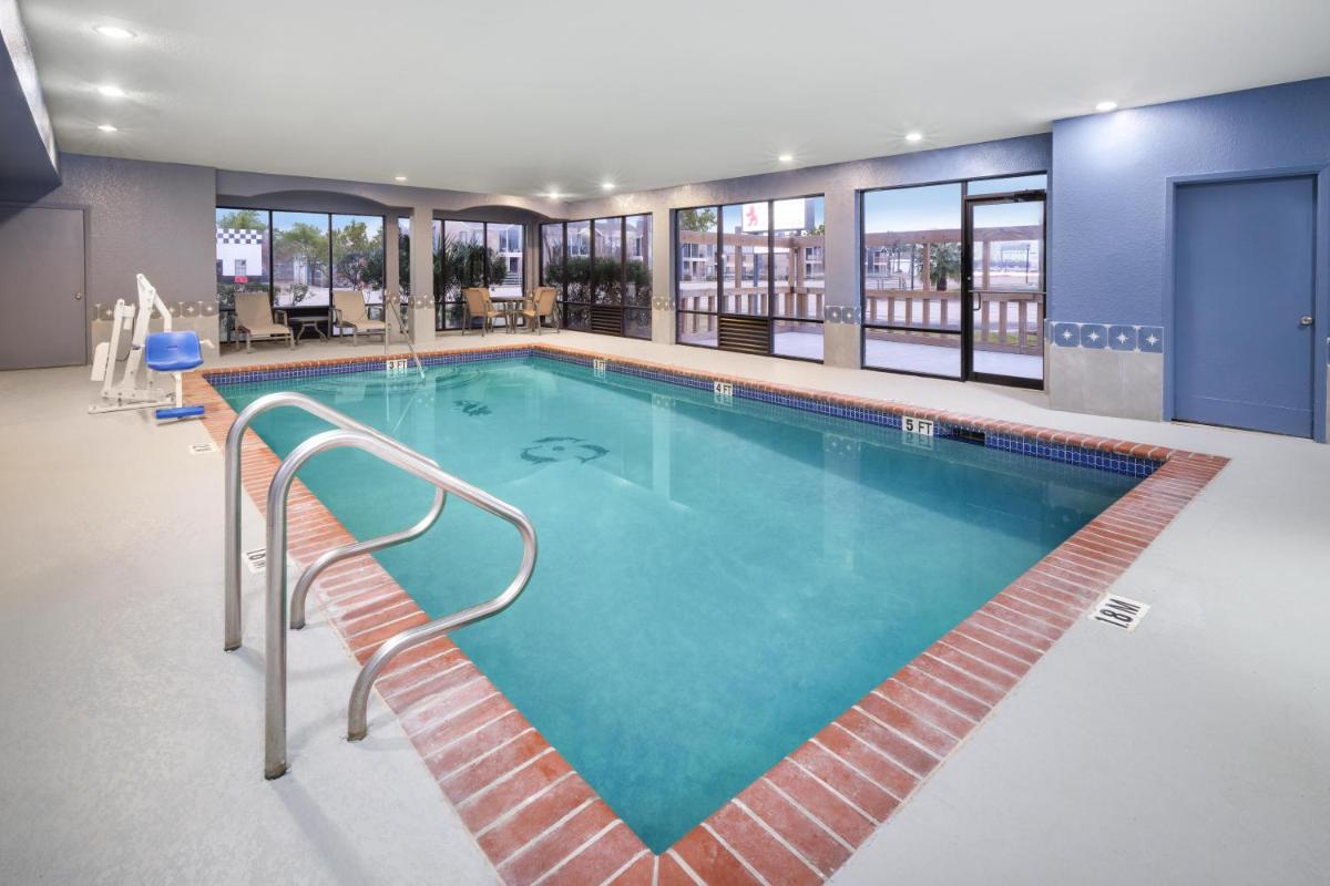 Melrose @ Seabrook, BW Signature Collection by Best Western - Housity