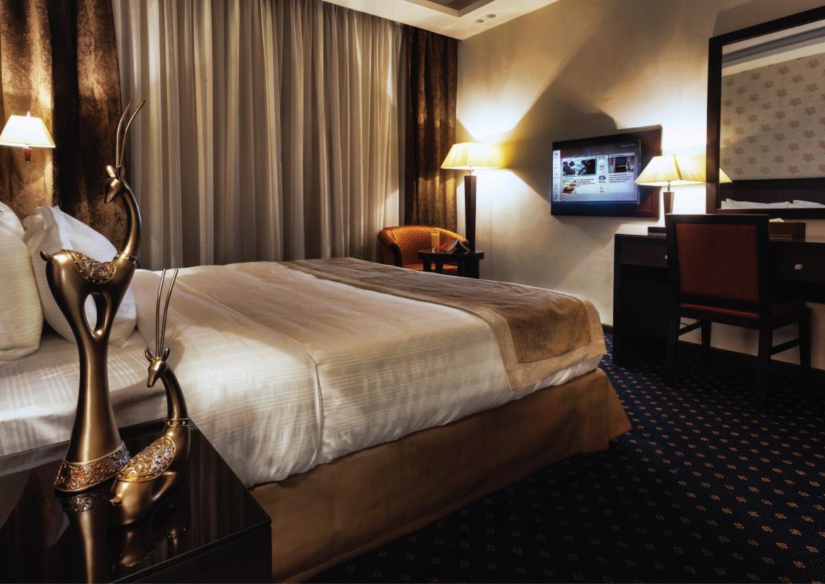 Suitetrails - Seven Roses Hotel