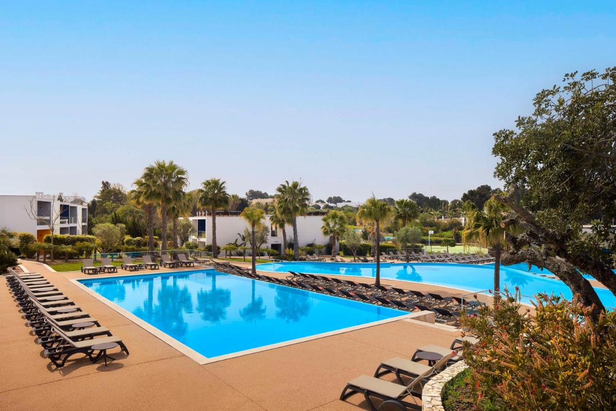 A piscina em ou perto de Tivoli Alvor Algarve - All Inclusive Resort