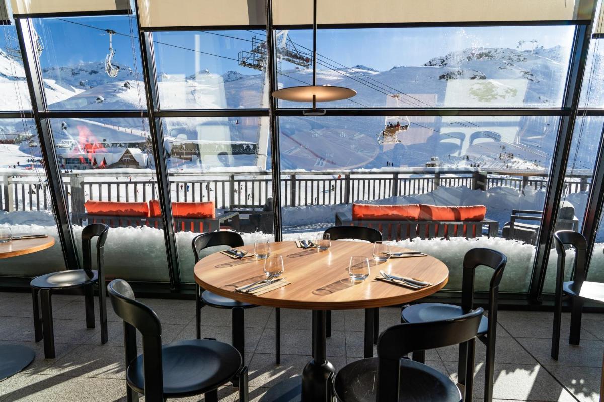 Coin salon dans l'établissement Altapura Hôtel & Spa Val Thorens