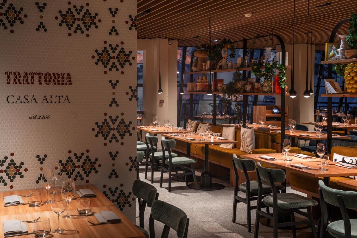Restaurant ou autre lieu de restauration dans l'établissement Altapura Hôtel & Spa Val Thorens