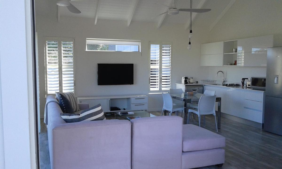 Camps Bay Apartment - Housity
