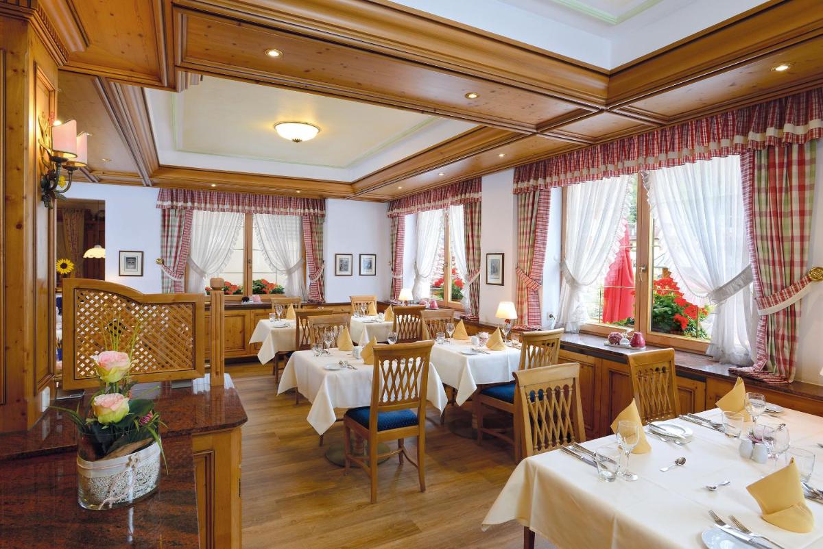 Hotel Sonne Baiersbronn - Housity