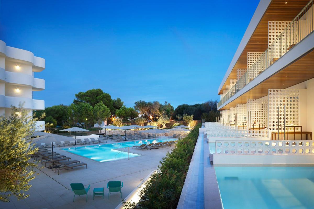 Piscina en o cerca de Inturotel Cala Esmeralda Beach Hotel & Spa - Adults Only