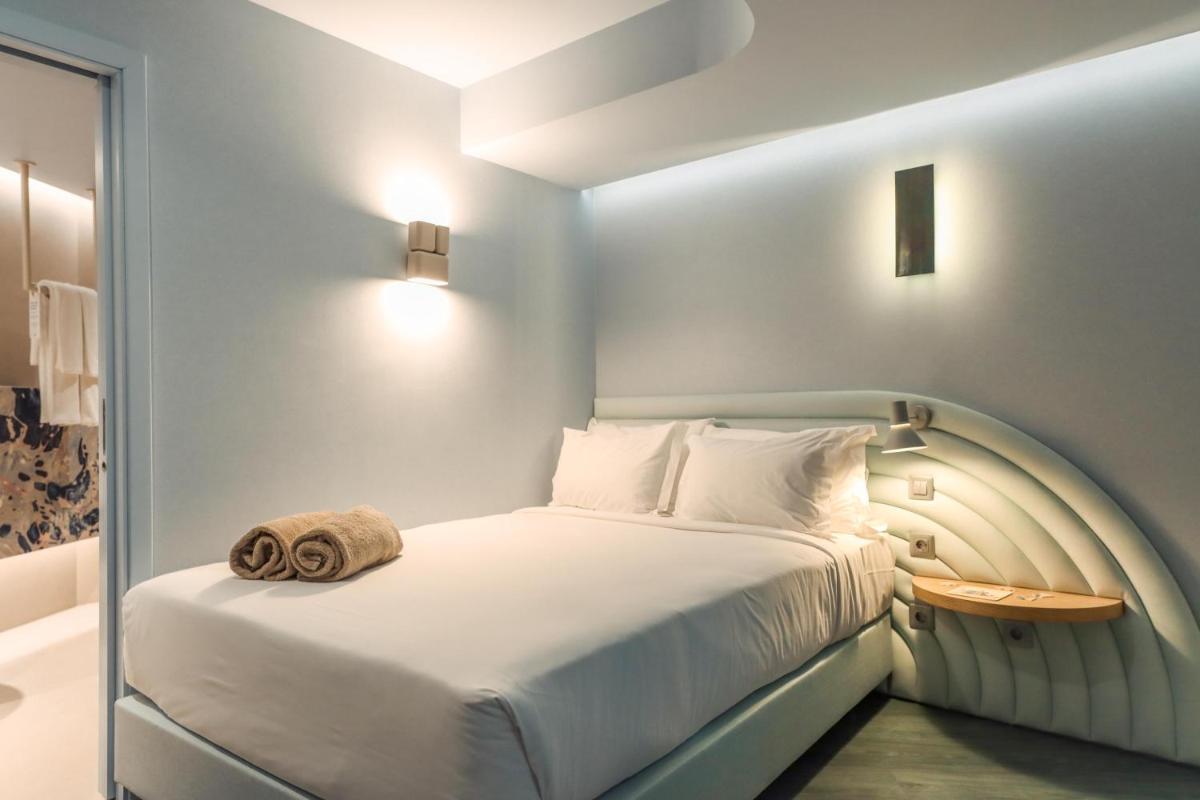 Uma cama ou camas num quarto em The Views Oasis