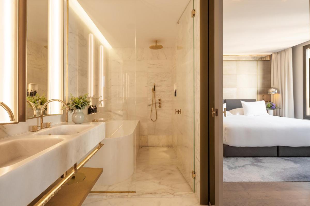 Cama o camas de una habitación en Almanac Barcelona