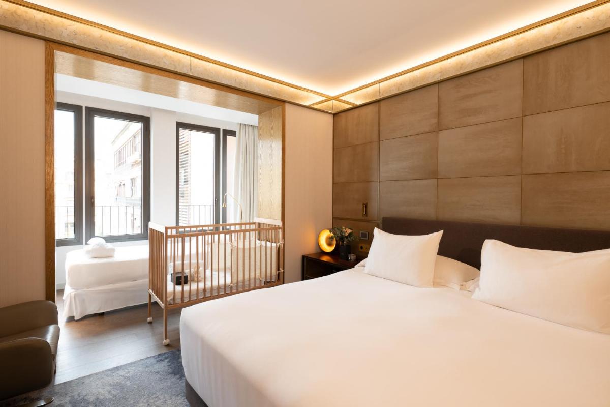 Cama o camas de una habitación en Almanac Barcelona