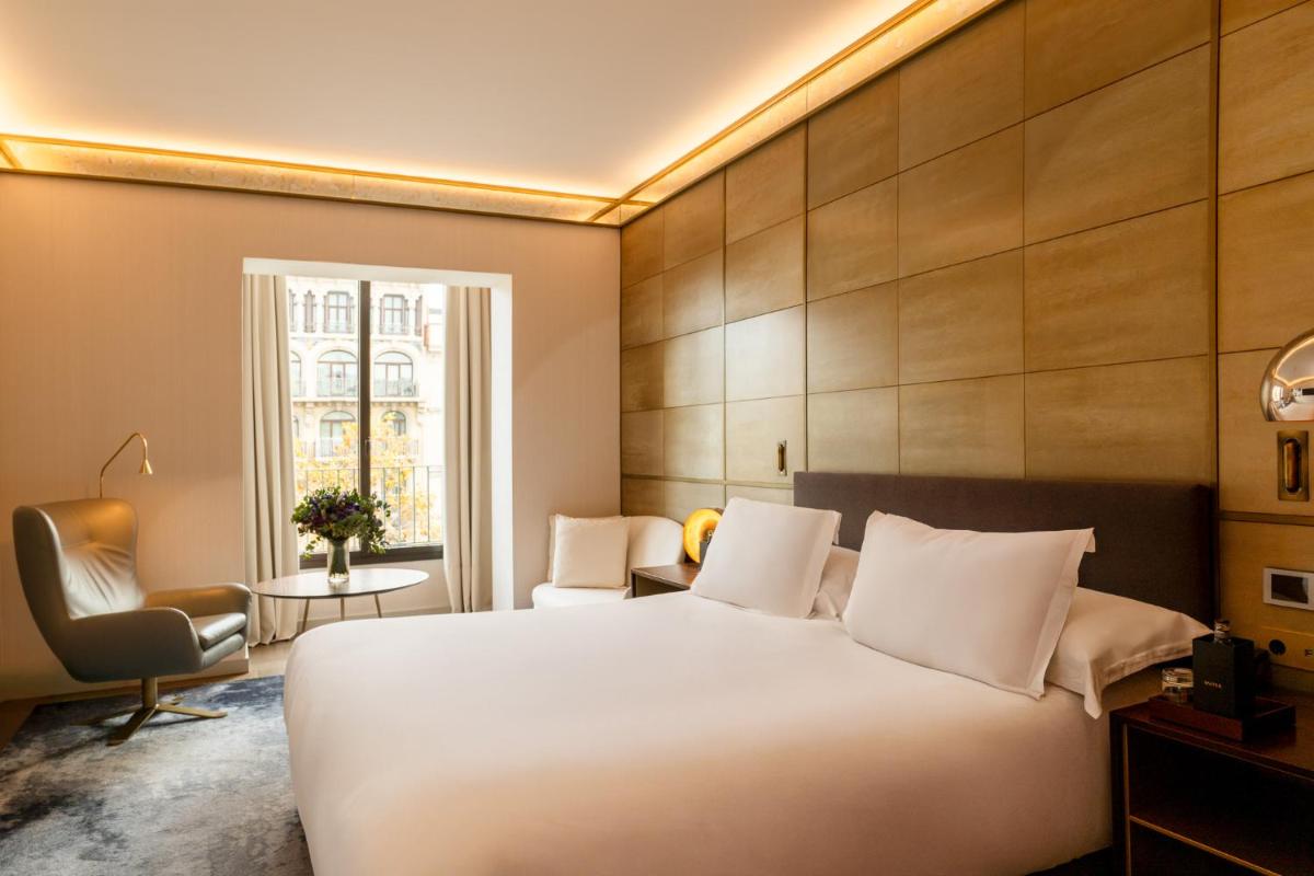 Cama o camas de una habitación en Almanac Barcelona