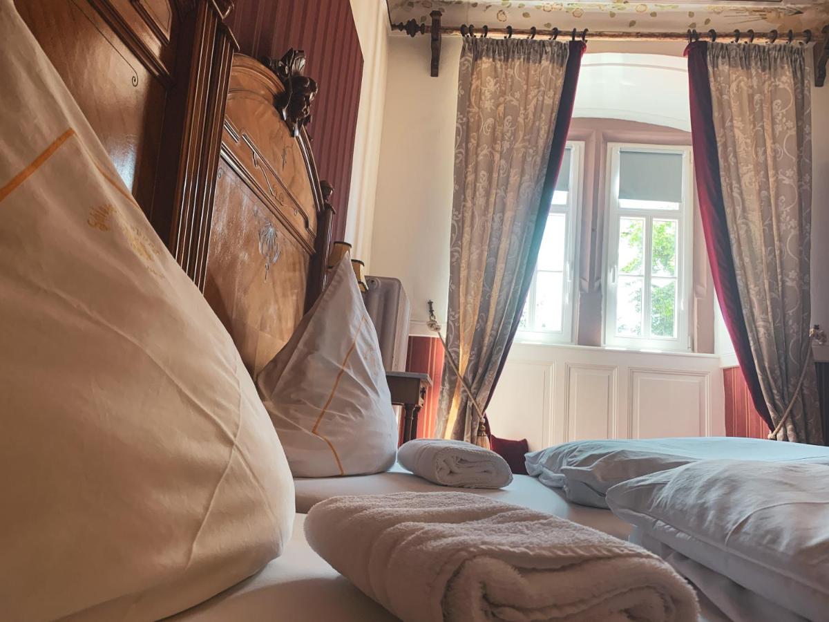 Hotel Schloss Ysenburg - Housity