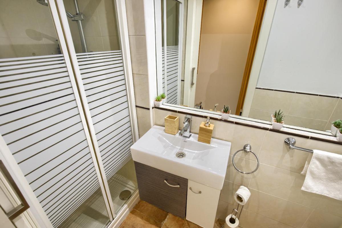 Apartamentos RyC - Housity