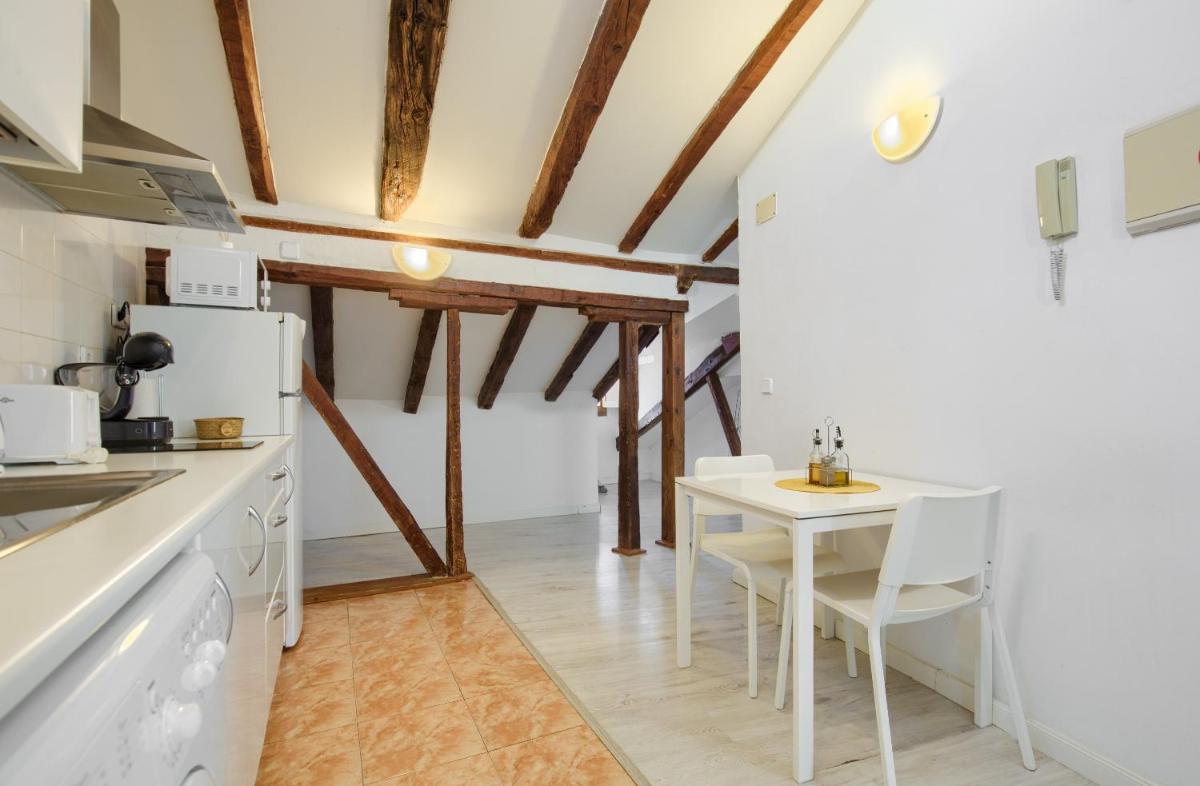 Apartamentos RyC - Housity