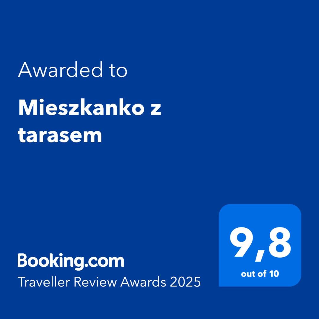 Mieszkanko z tarasem - Housity