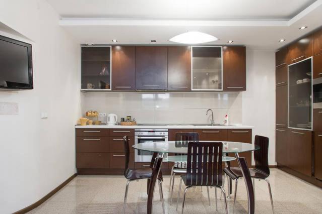 Opera House Apartments - Housity