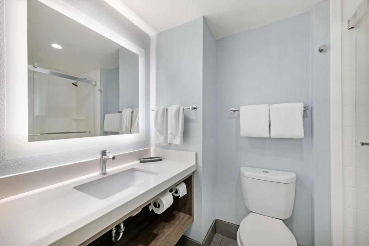 Best Western Oceanfront - Housity