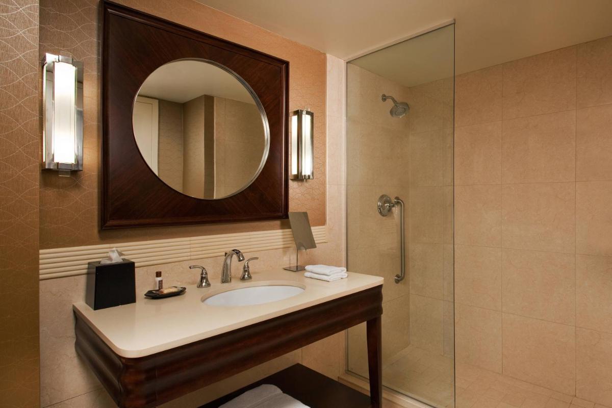 Sheraton Valley Forge King of Prussia - Housity