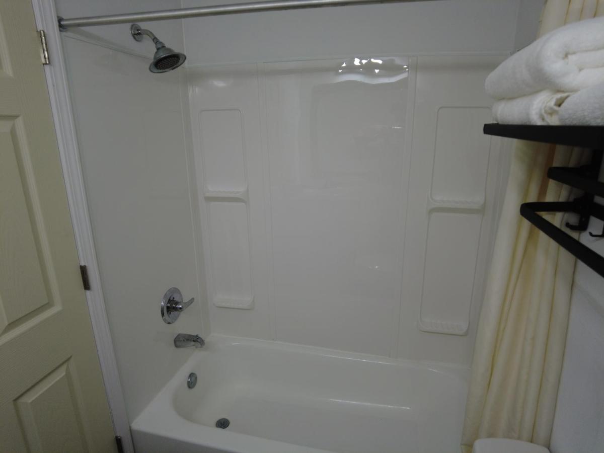Americourt Hotel and Suites - Elizabethton - Housity