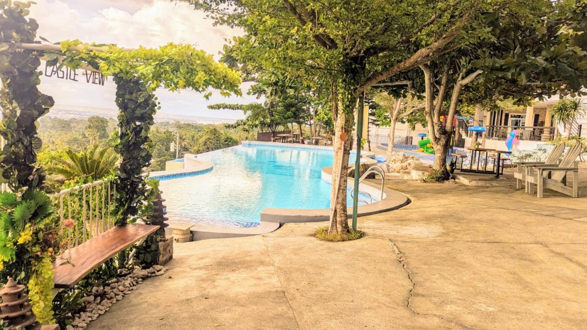 Castle View Hotel Samal - Housity