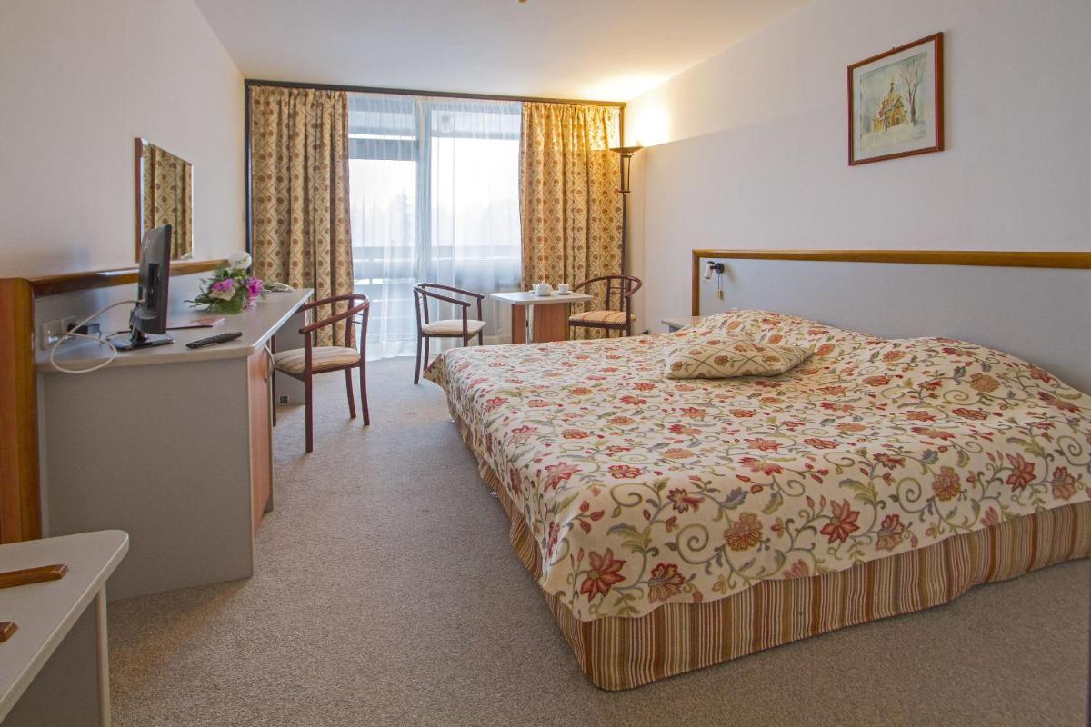 Hotel Samokov - Housity