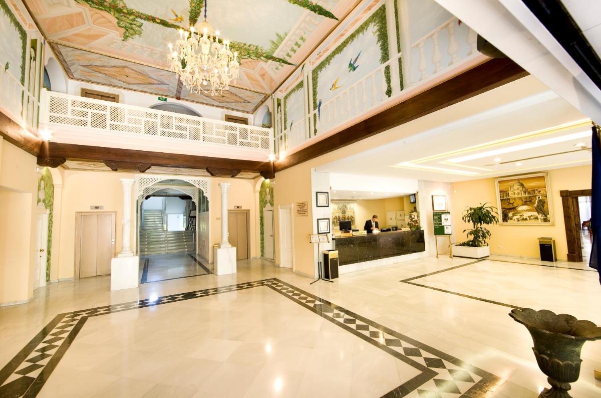 Imagen de la galería de Aparthotel Monarque Sultán, en Marbella