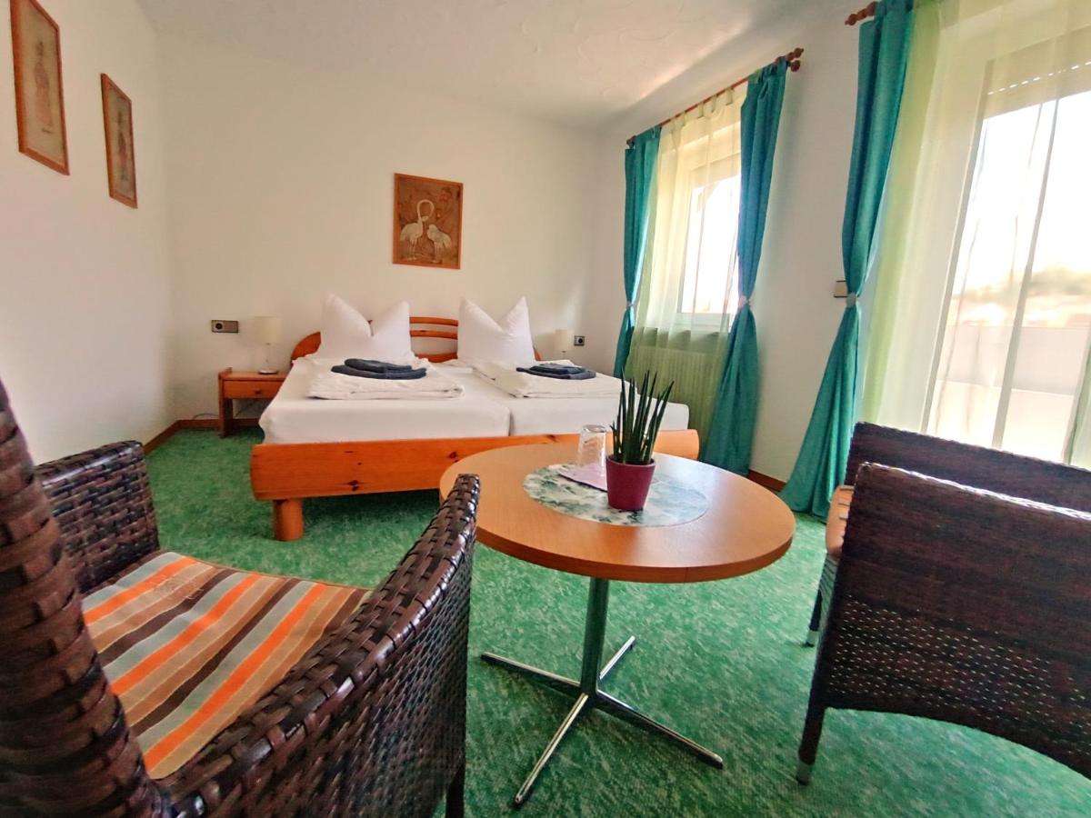 Hotel Buchrain - Housity