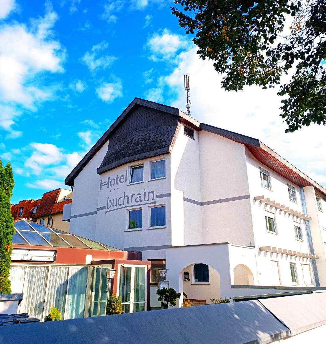 Hotel Buchrain - Housity