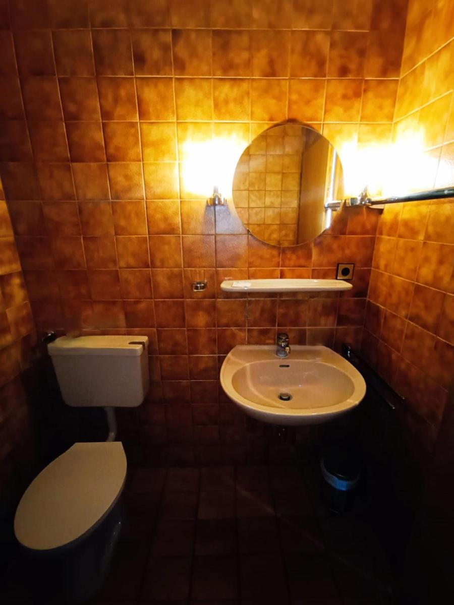Hotel Buchrain - Housity