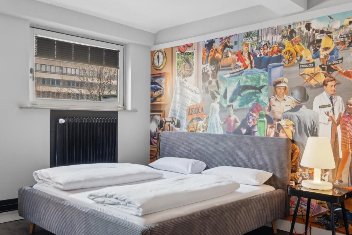 The Room 44 - Housity