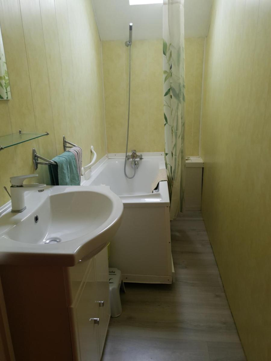 Gitavesnois - 4910 - - Housity