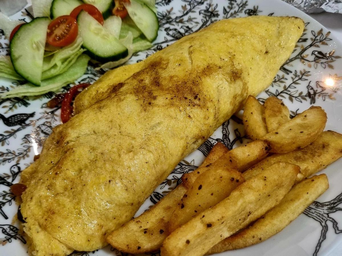 The Cottage on the Corner - Housity